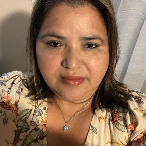 Meet your Posher, Ester